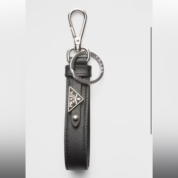 Prada keychain - Picture 1 of 5
